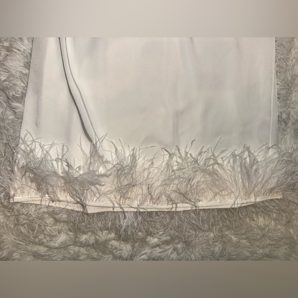 NEW Mac Duggal Feather Hem High Neck A-Line White Sleeveless mini Dress SZ 8 - Picture 5 of 7